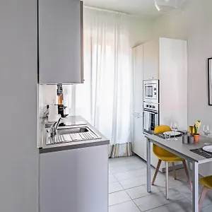 Casa Elena - Monolocale In Zona Tranquillità Vicino Al Castello Pavia
